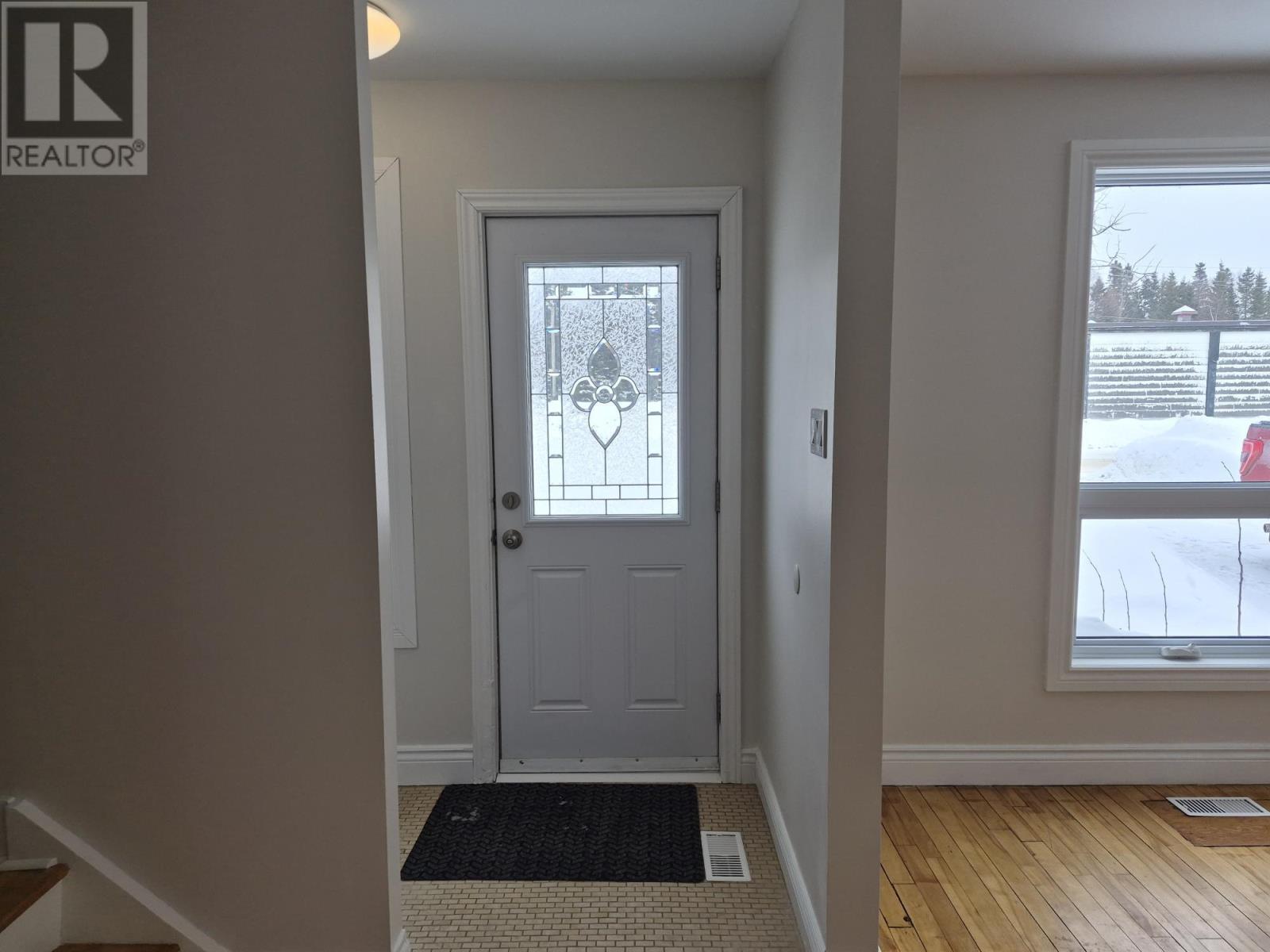 40 Stevens Ave, Marathon, Ontario  P0T 2E0 - Photo 3 - TB2600773