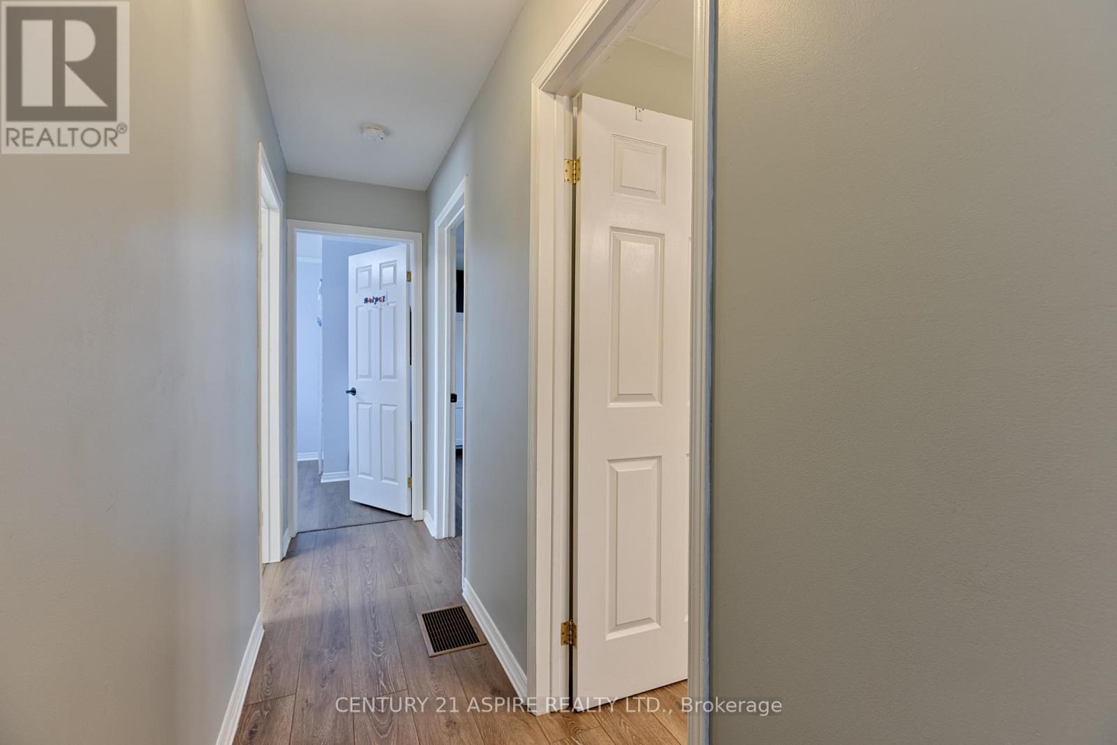 8 Ridge Drive, Laurentian Valley, Ontario  K8A 6W2 - Photo 11 - X13031104