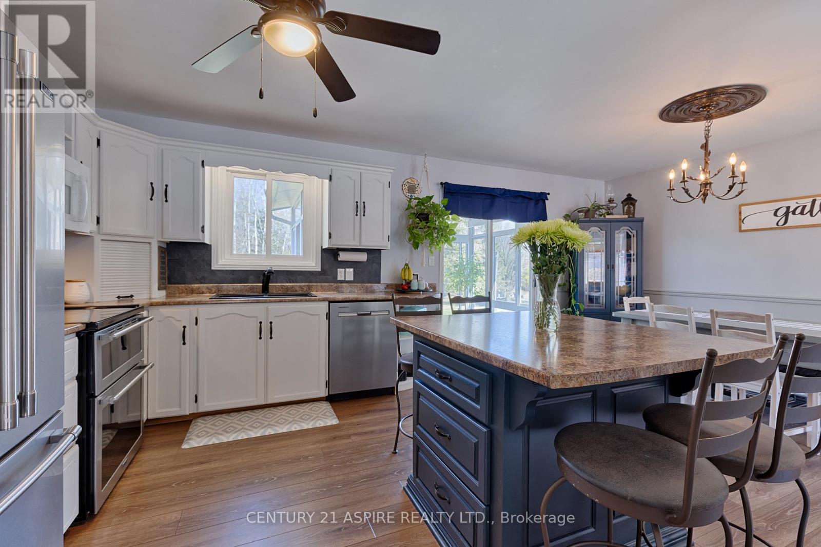 8 Ridge Drive, Laurentian Valley, Ontario  K8A 6W2 - Photo 5 - X13031104