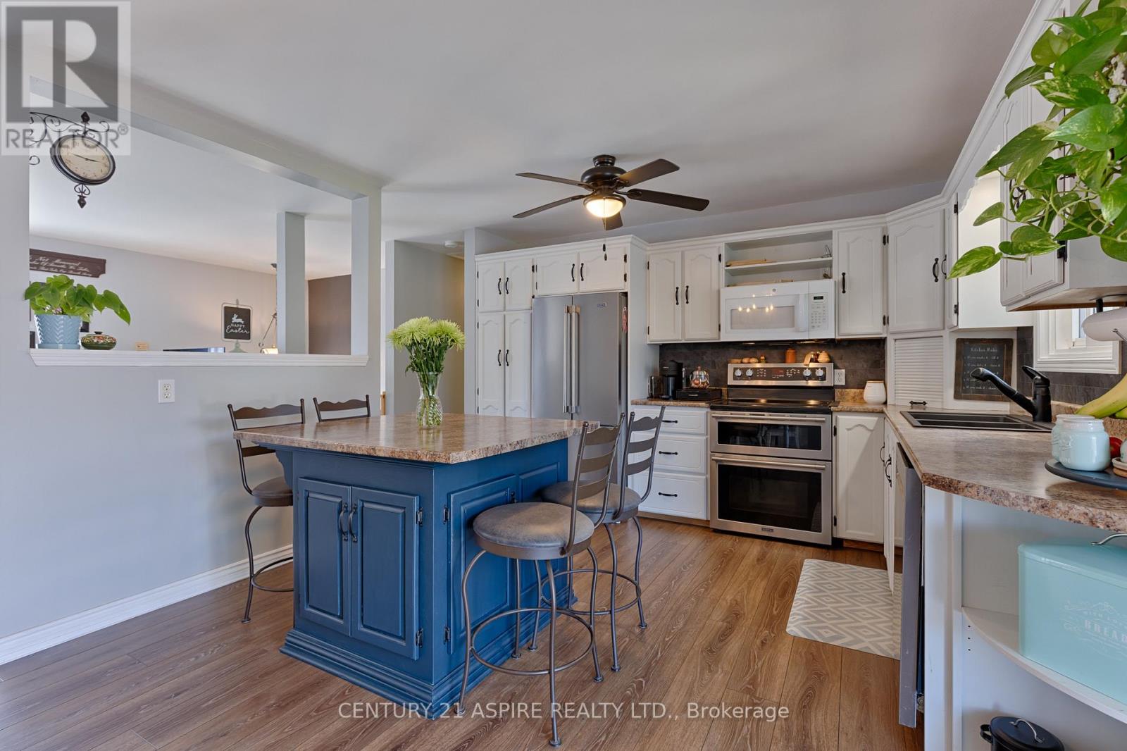 8 Ridge Drive, Laurentian Valley, Ontario  K8A 6W2 - Photo 9 - X13031104