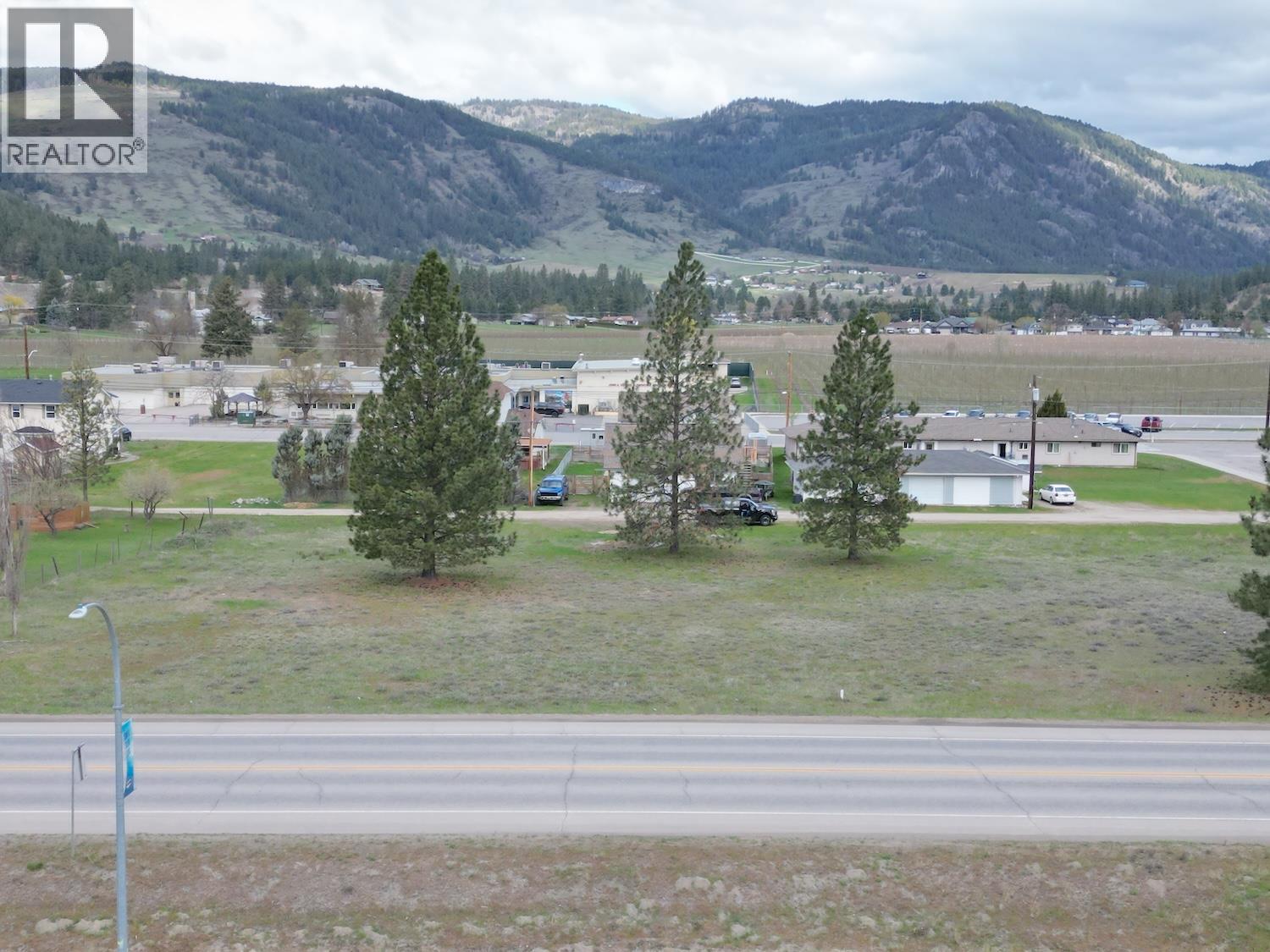 2545 Central Avenue, Grand Forks, British Columbia  V0H 1H0 - Photo 11 - 10384463