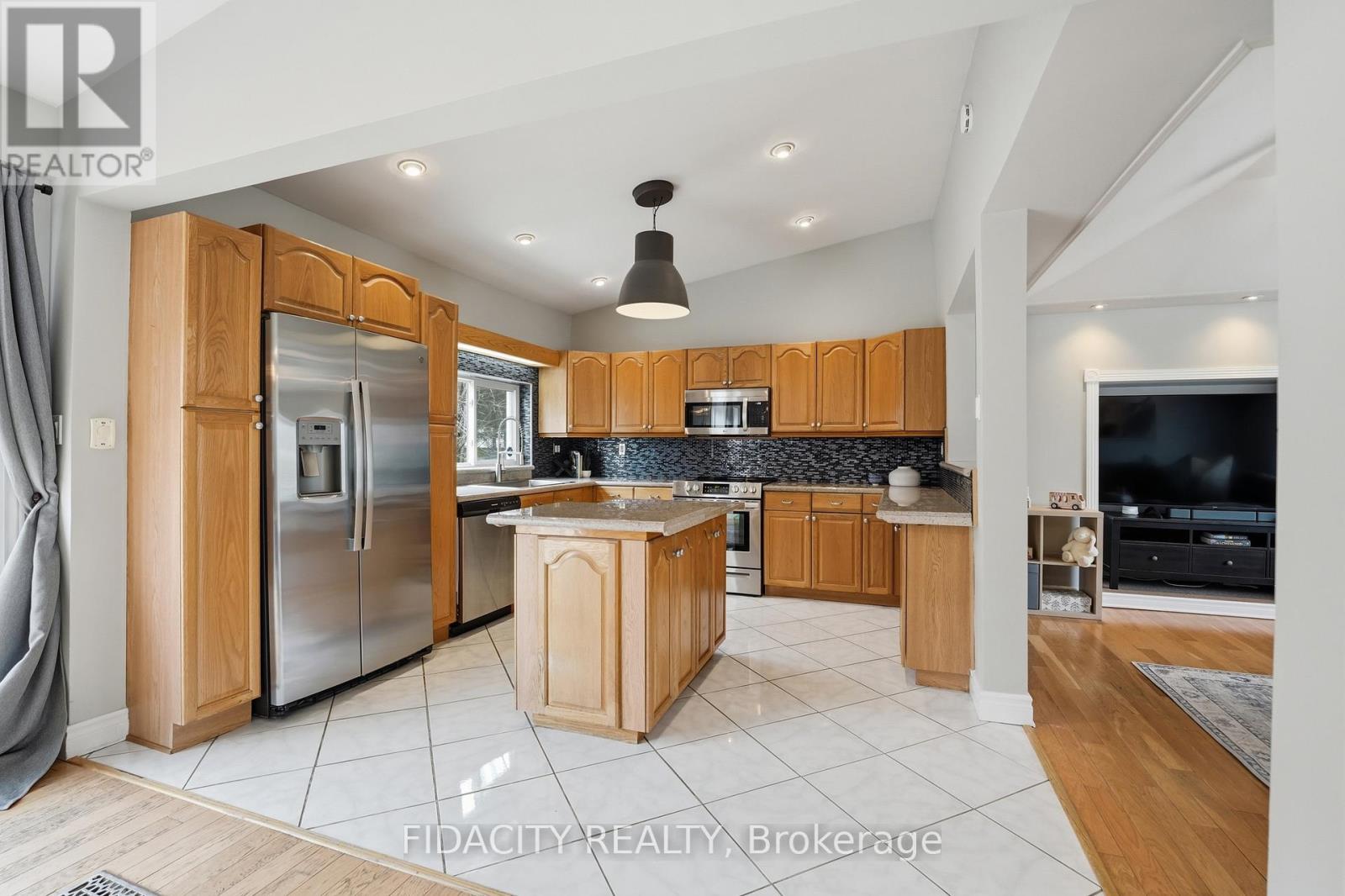 6560 Jack Pine Crescent, Ottawa, Ontario  K4P 1E1 - Photo 11 - X13030840