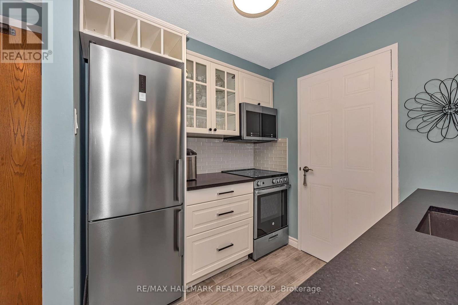 704 - 80 Sandcastle Drive, Ottawa, Ontario  K2H 9E7 - Photo 7 - X13030850