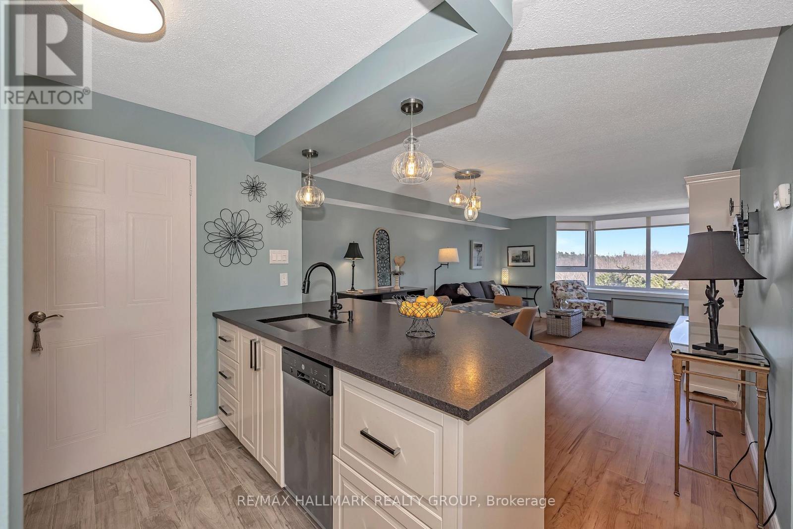 704 - 80 Sandcastle Drive, Ottawa, Ontario  K2H 9E7 - Photo 9 - X13030850