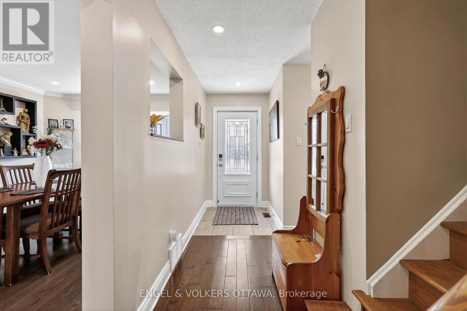 425 Tanager Byway, Ottawa, Ontario  K1E 2Z7 - Photo 5 - X13030936