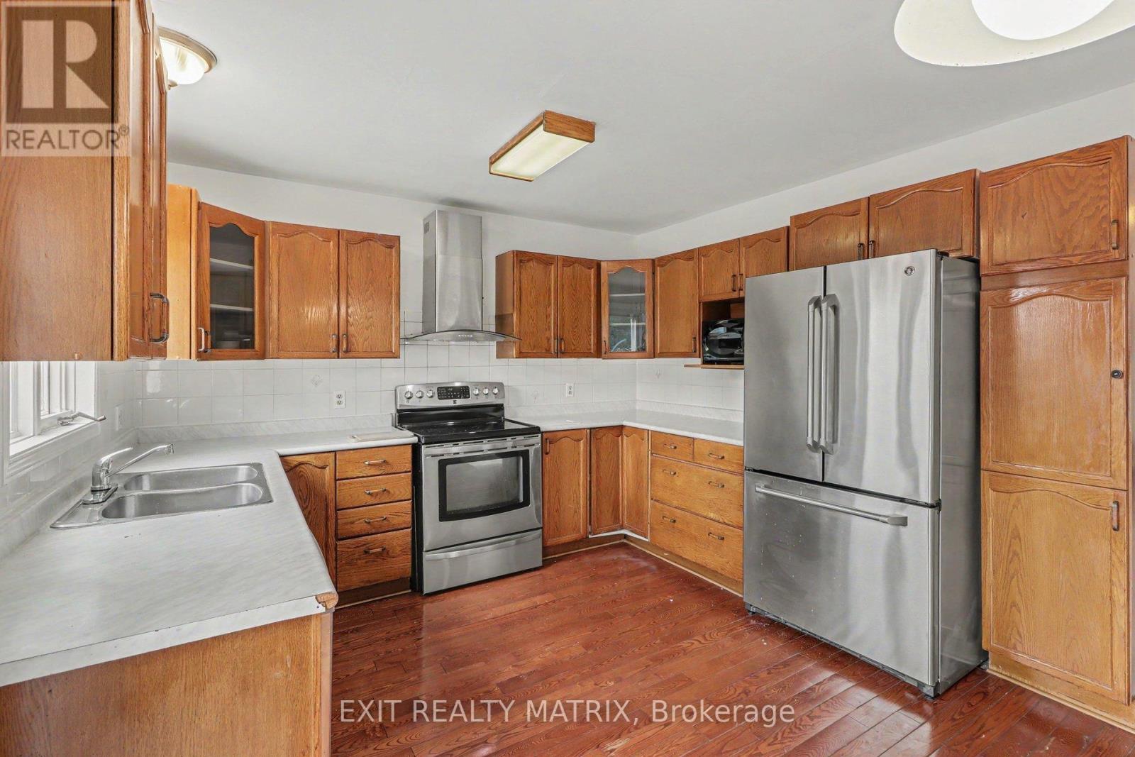 2829 Gothwood Place, Ottawa, Ontario  K1T 2V4 - Photo 10 - X13031004