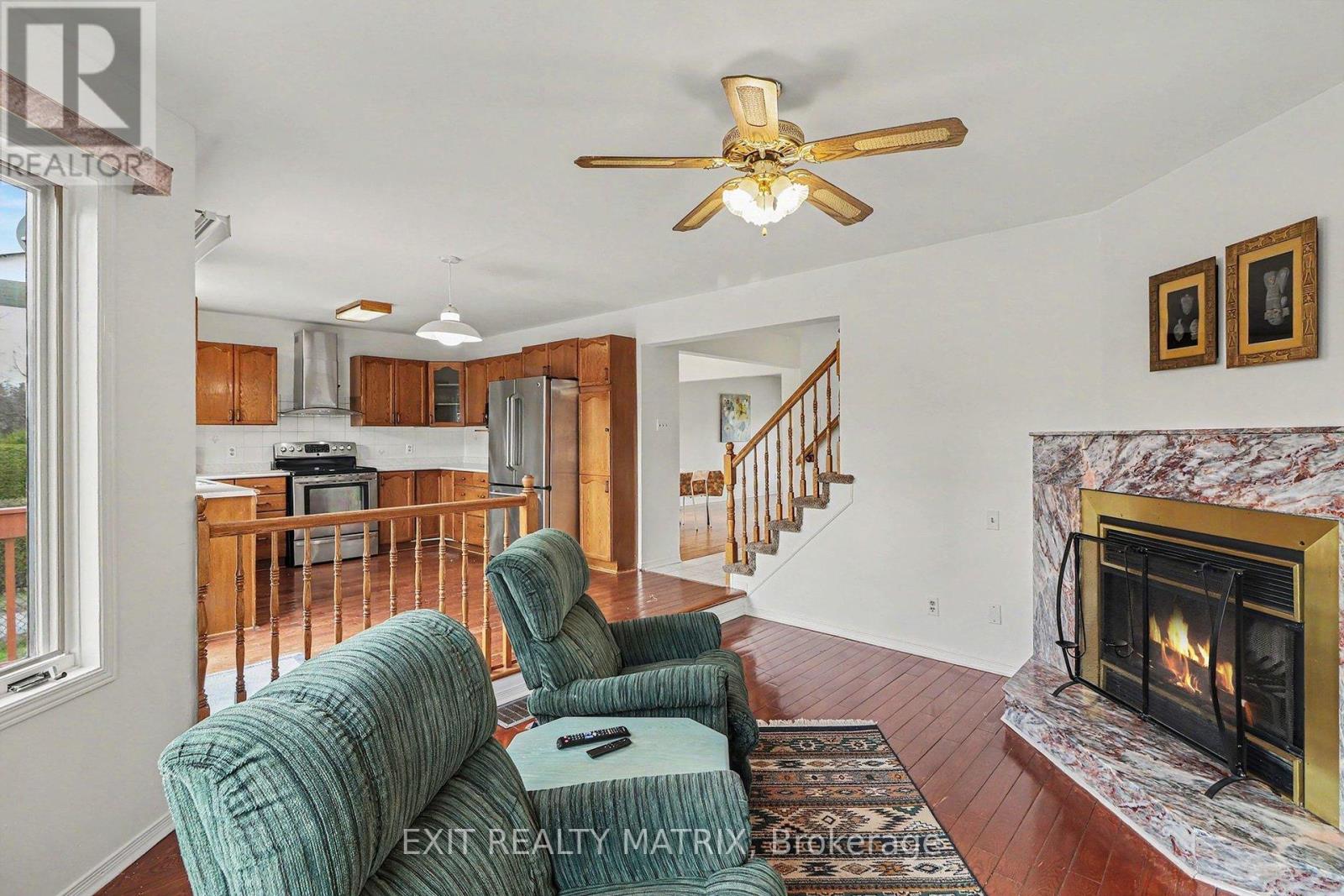 2829 Gothwood Place, Ottawa, Ontario  K1T 2V4 - Photo 13 - X13031004