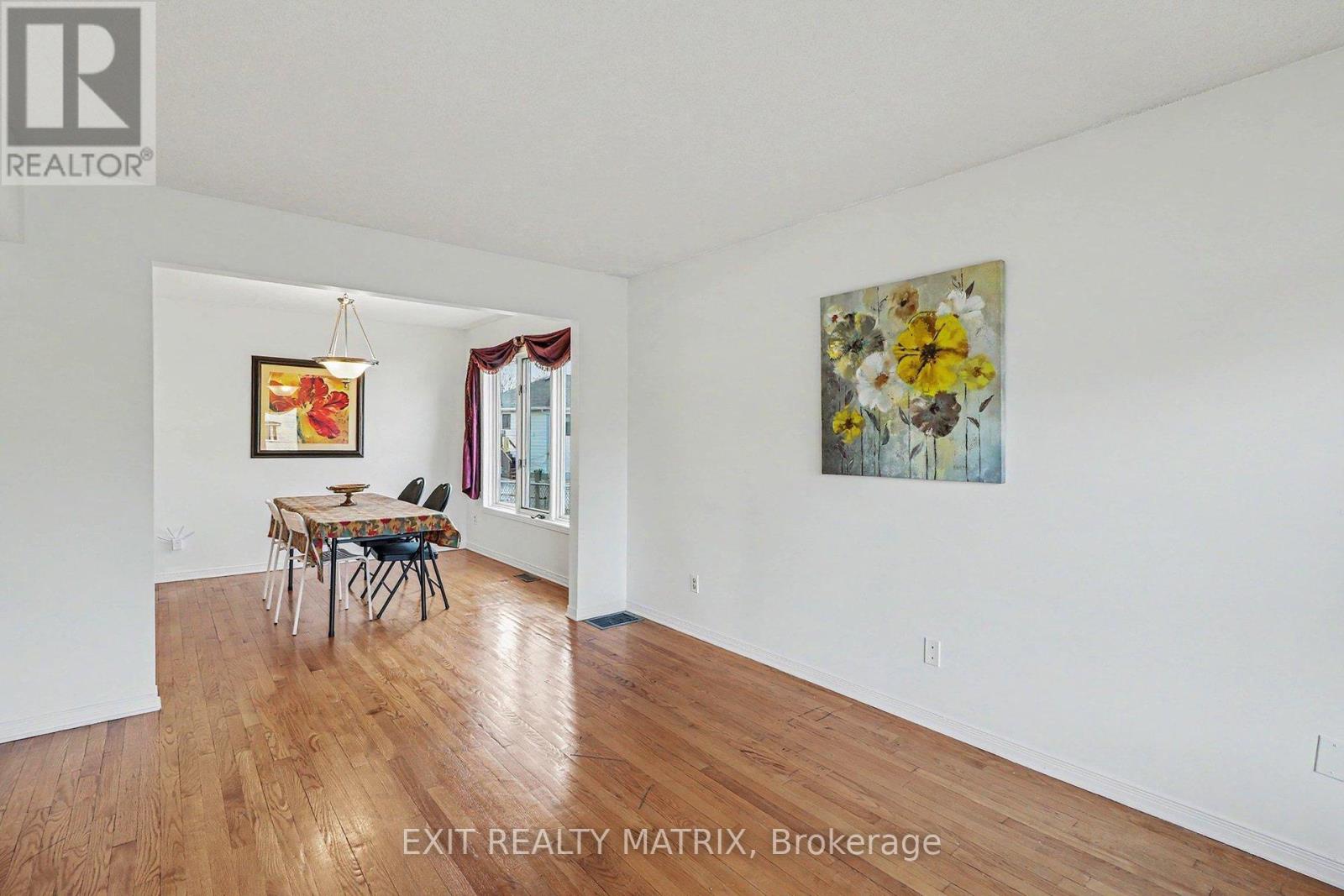 2829 Gothwood Place, Ottawa, Ontario  K1T 2V4 - Photo 5 - X13031004