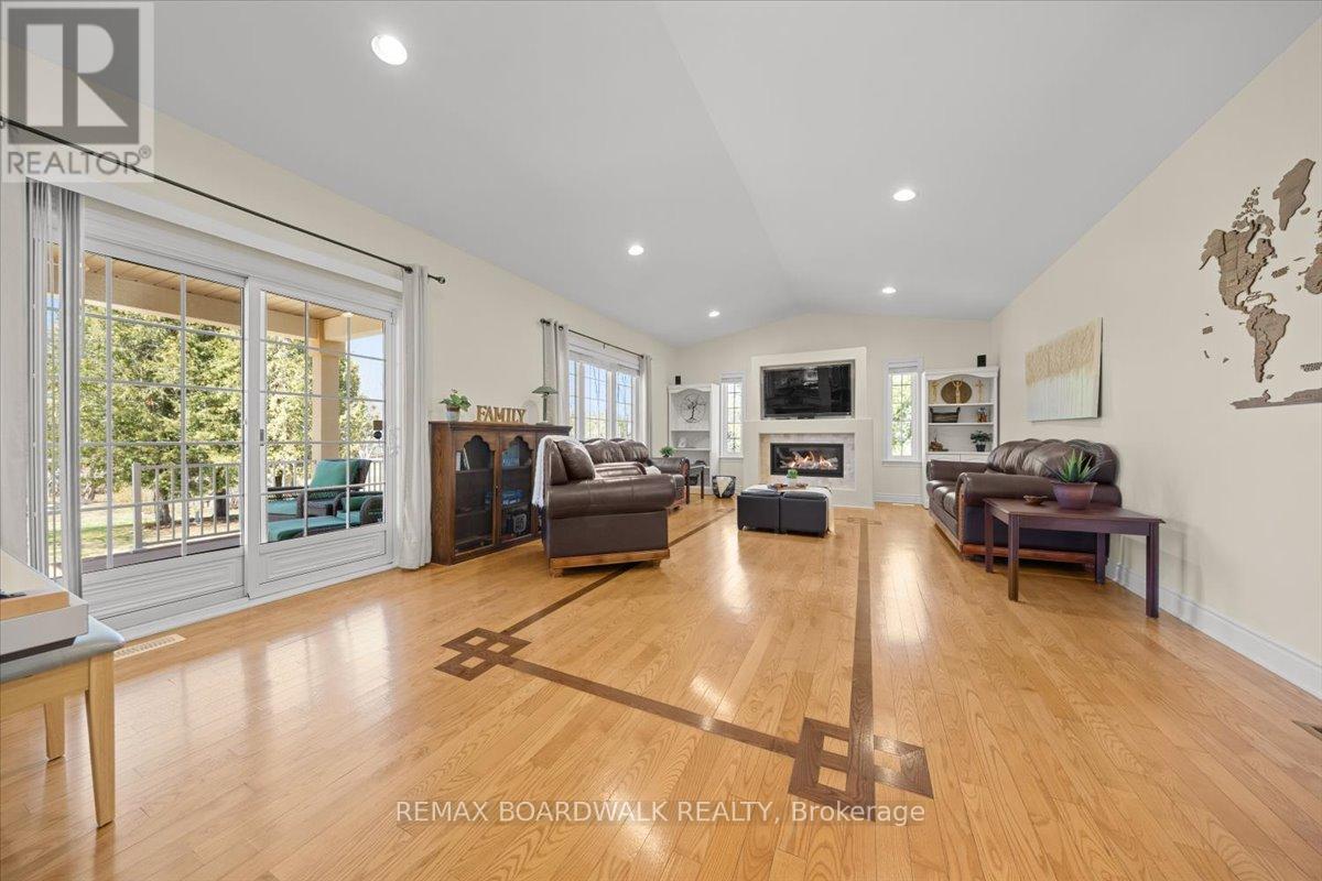 1210 Barnett Drive, Ottawa, Ontario  K4C 1C7 - Photo 12 - X13031046