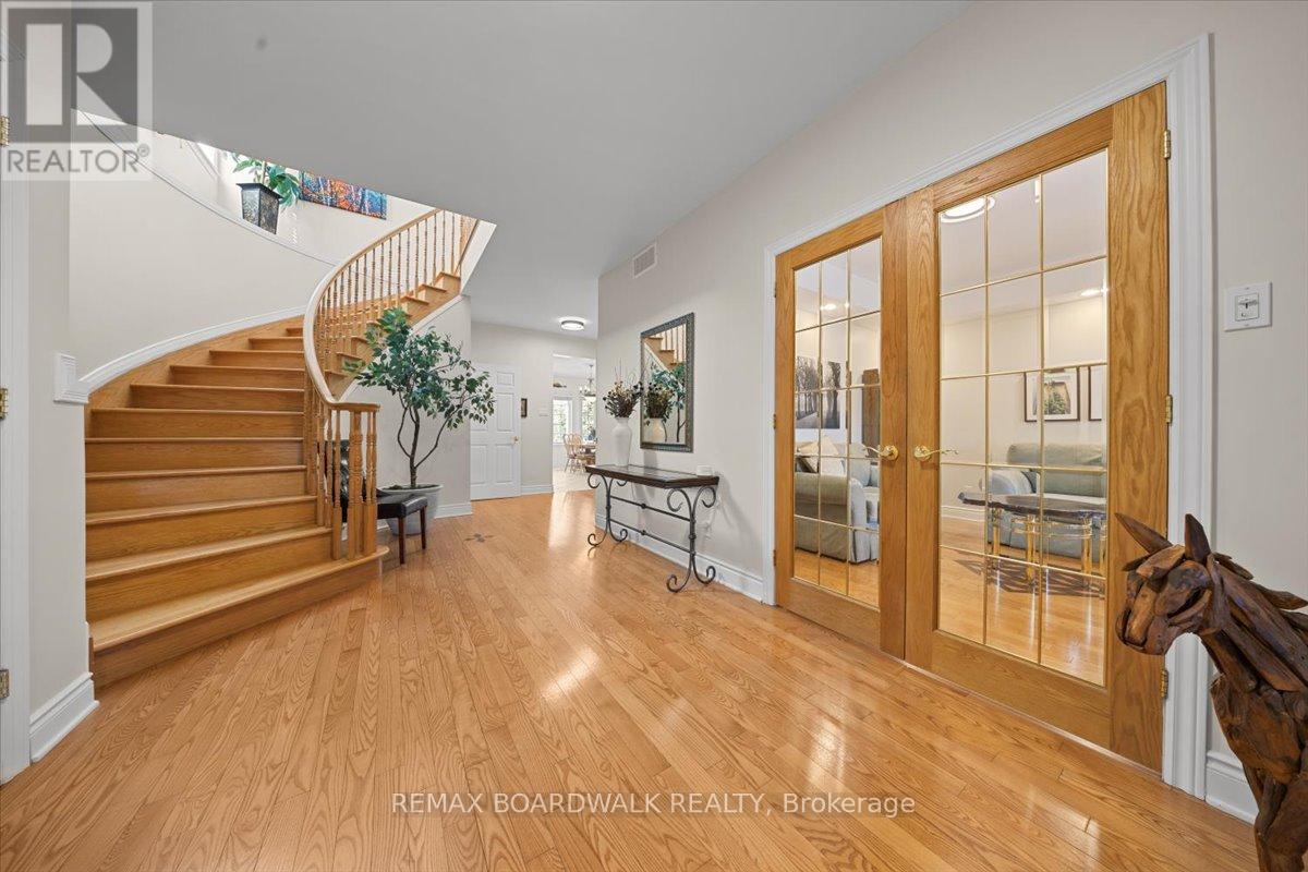 1210 Barnett Drive, Ottawa, Ontario  K4C 1C7 - Photo 2 - X13031046