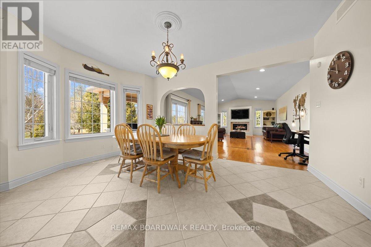 1210 Barnett Drive, Ottawa, Ontario  K4C 1C7 - Photo 9 - X13031046