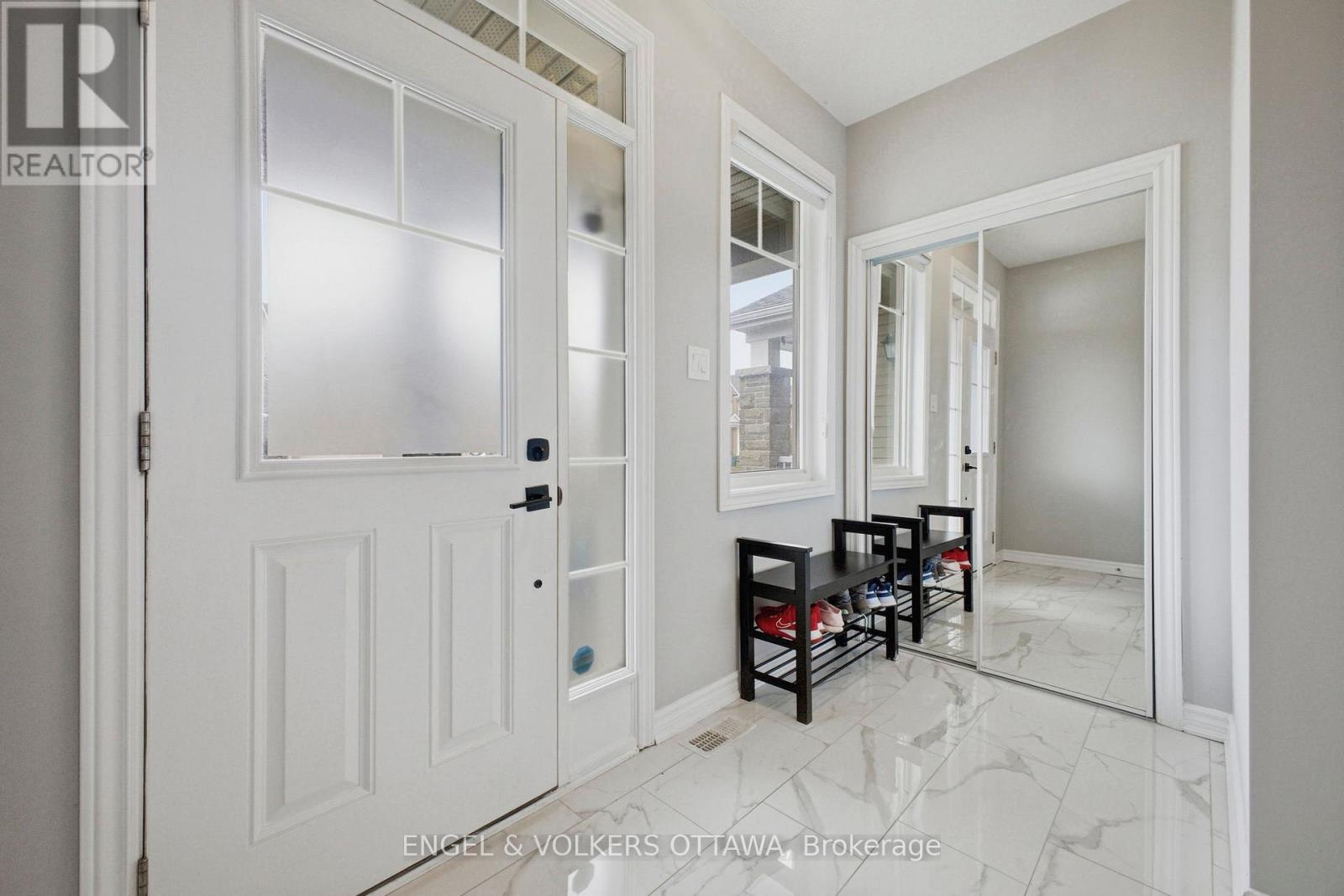 139 Switch Grass Crescent, Ottawa, Ontario  K2J 5Z3 - Photo 3 - X13031080