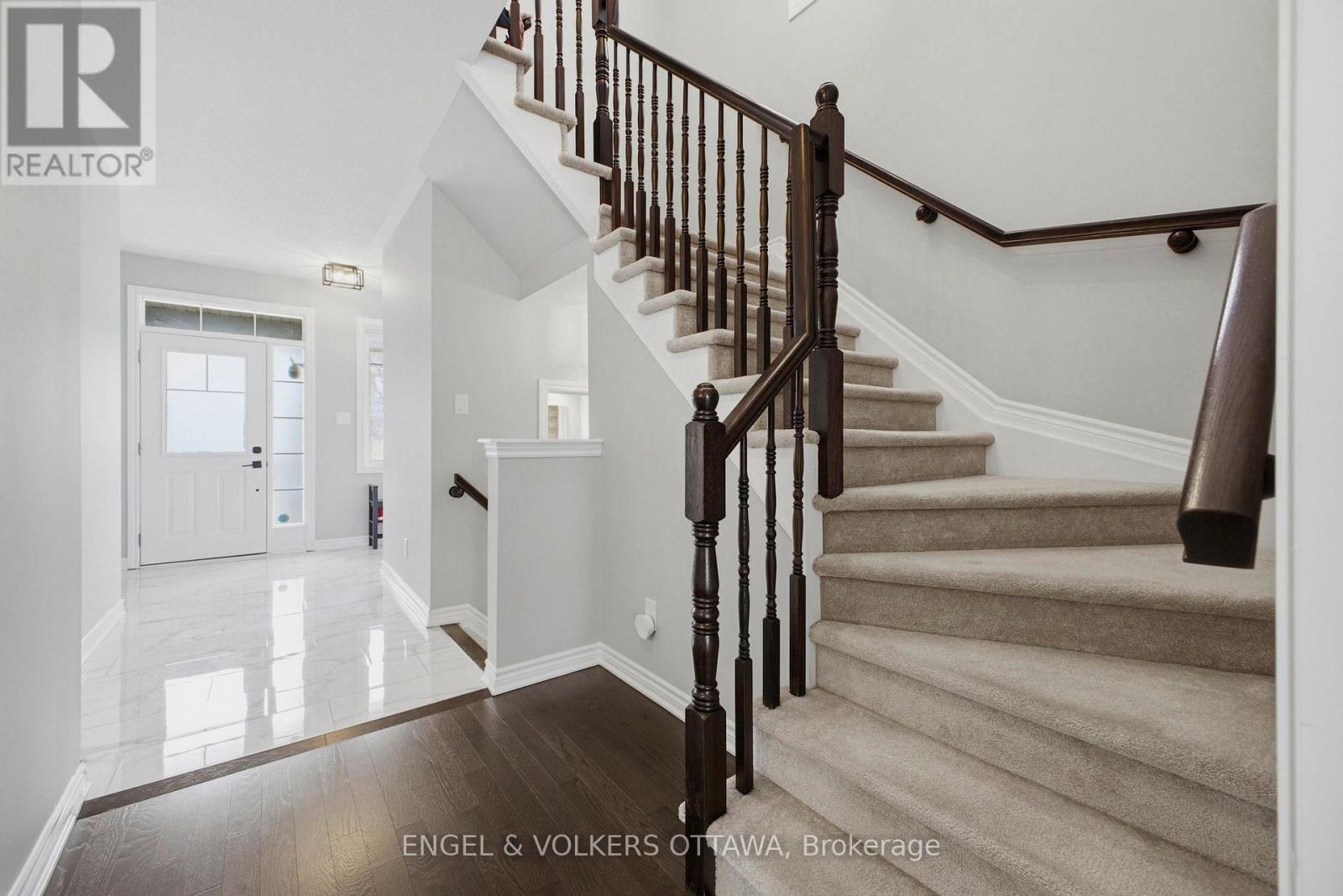 139 Switch Grass Crescent, Ottawa, Ontario  K2J 5Z3 - Photo 4 - X13031080