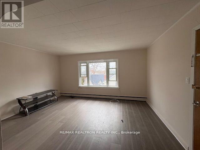 28 Mccoll Street, Quinte West, Ontario  K8V 5L3 - Photo 7 - X13030684