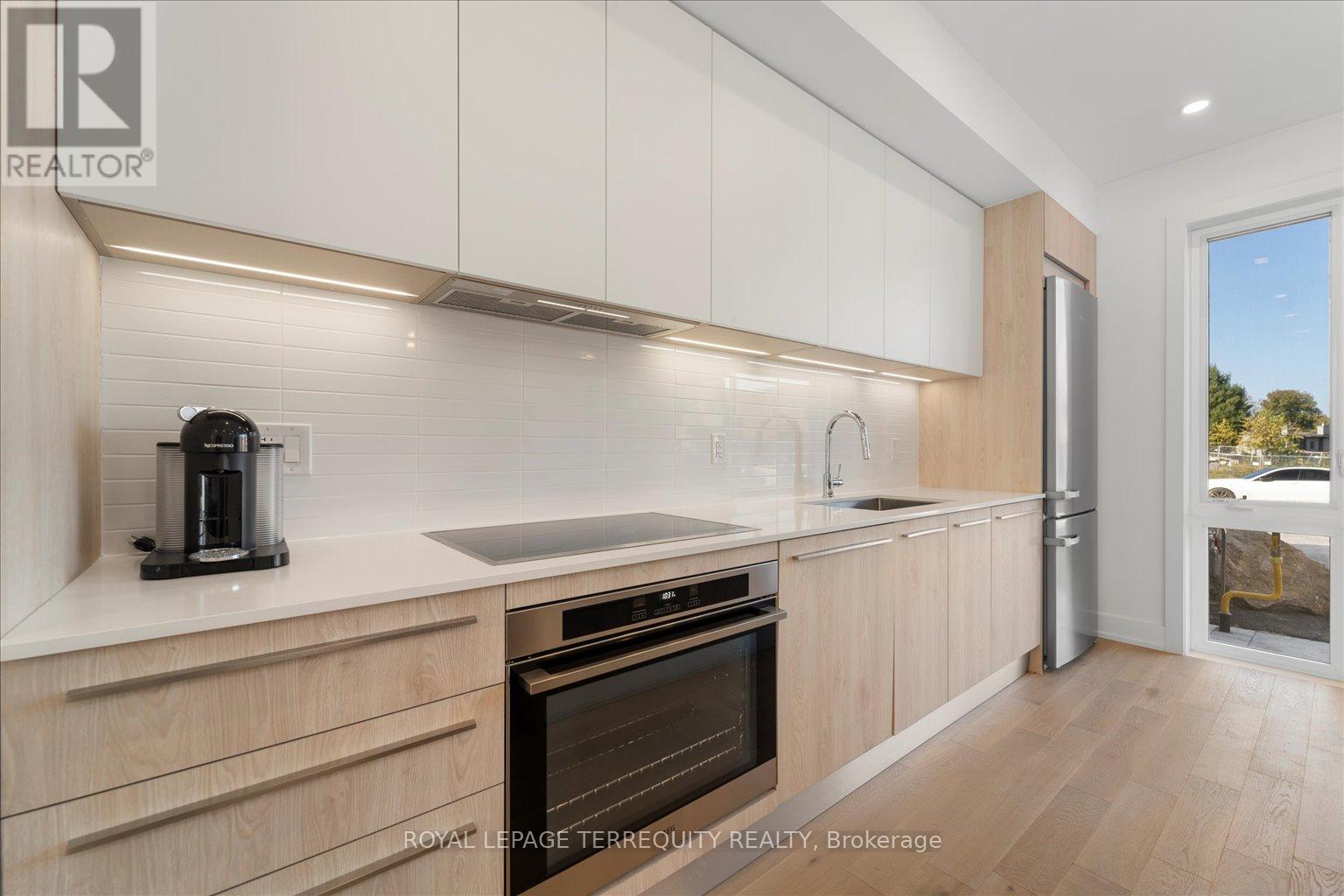 37 Rockmount Crescent, Gravenhurst, Ontario  P1P 0A6 - Photo 4 - X13030732