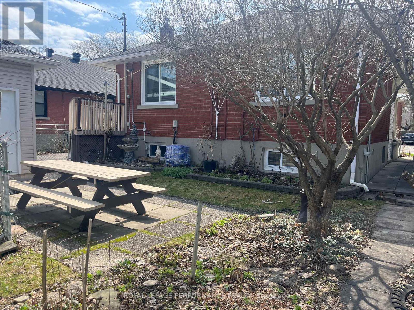 1075 Secord Avenue, Ottawa, Ontario  K1H 8C7 - Photo 33 - X12892590