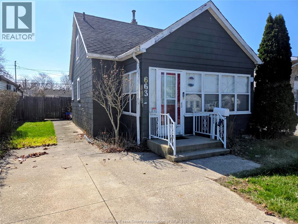 663 HILDEGARDE STREET, windsor, Ontario