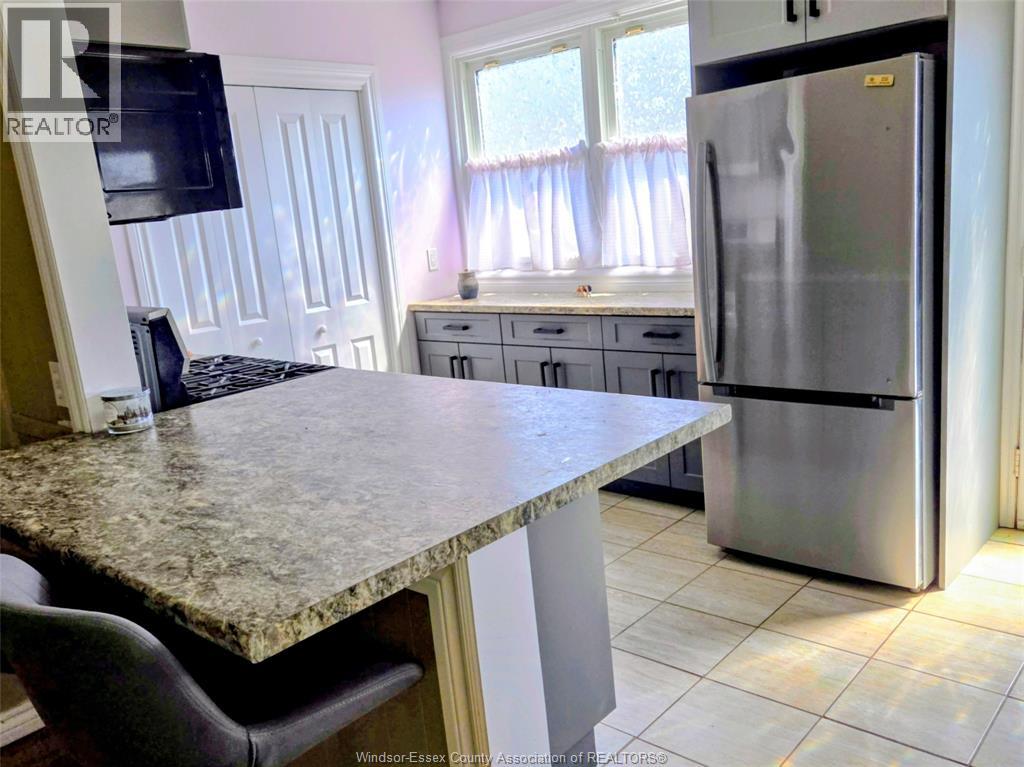 663 Hildegarde Street, Windsor, Ontario  N8X 2Z7 - Photo 7 - 26008920