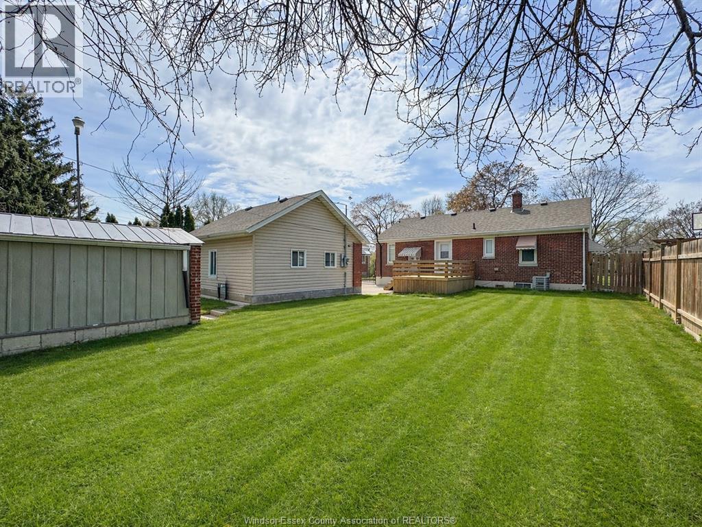 2628 Randolph, Windsor, Ontario  N9E 3C9 - Photo 32 - 26008862