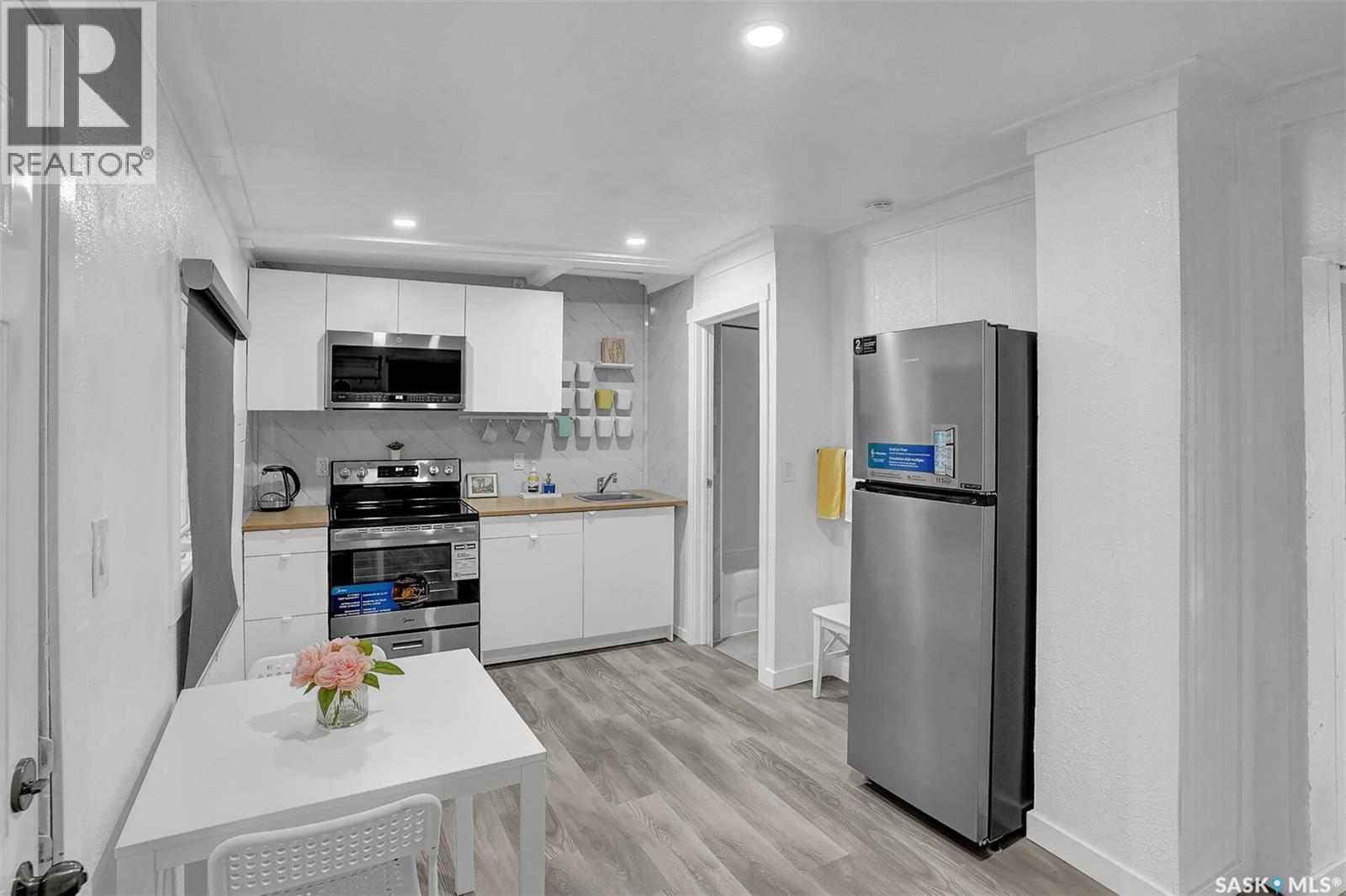 1668 Ottawa Street, Regina, Saskatchewan  S4P 1N9 - Photo 5 - SK025993