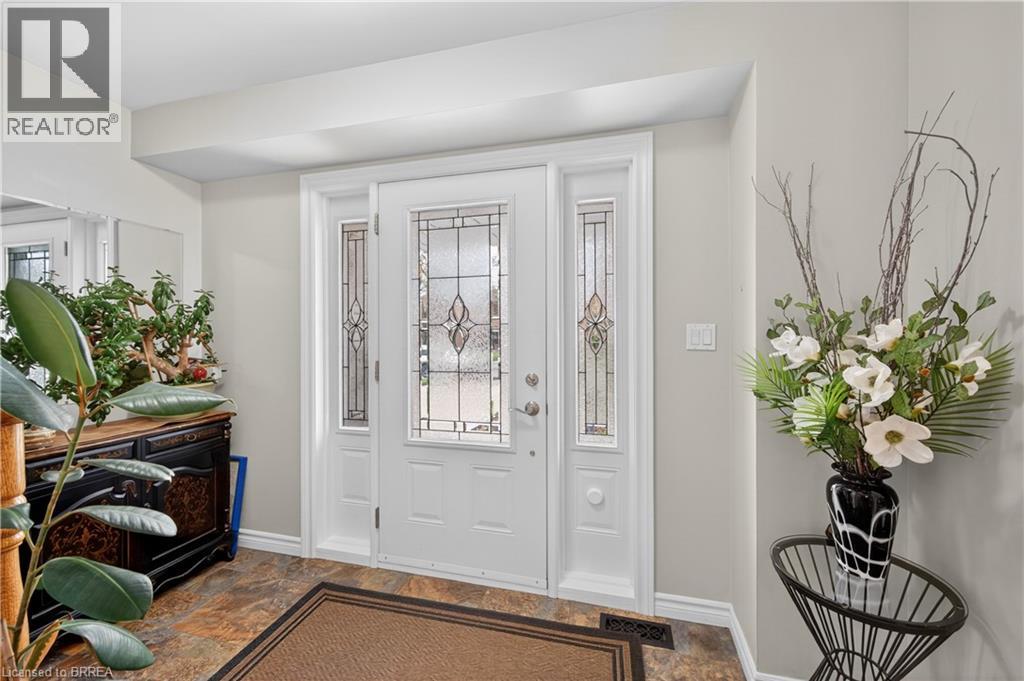 6 Winter Way, Brantford, Ontario  N3T 6E6 - Photo 5 - 40822440