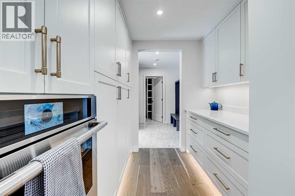 6755 Livingstone Drive Sw, Calgary, Alberta  T3E 6J2 - Photo 15 - A2304068