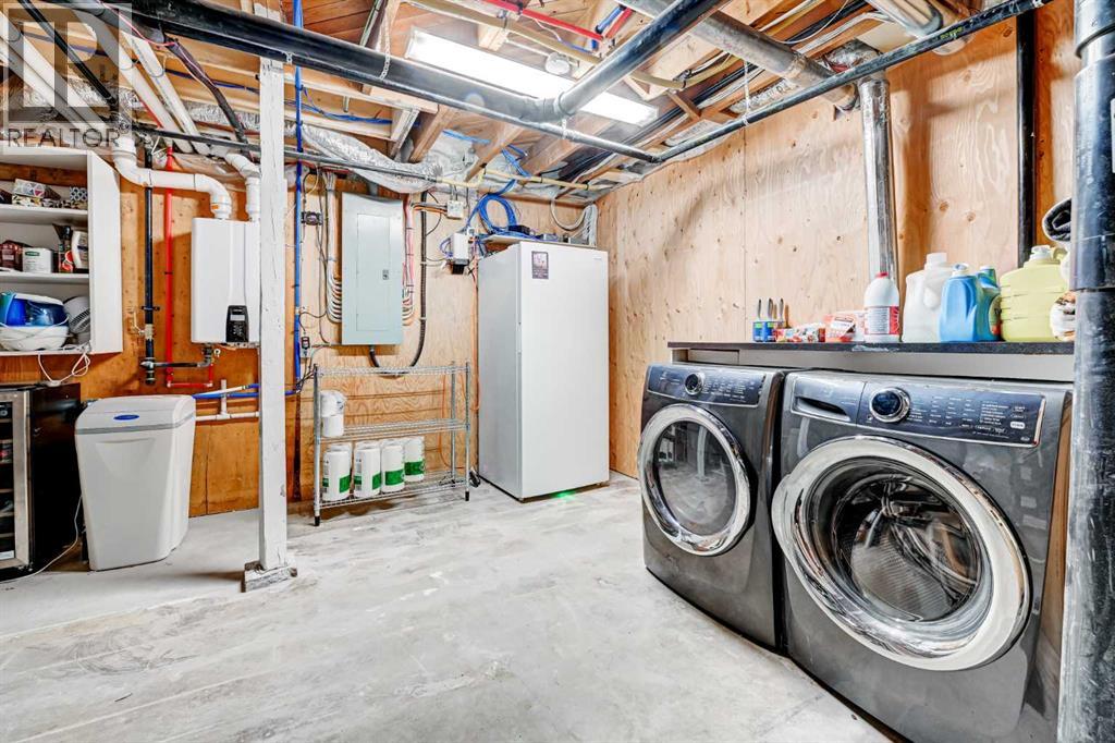 6755 Livingstone Drive Sw, Calgary, Alberta  T3E 6J2 - Photo 35 - A2304068