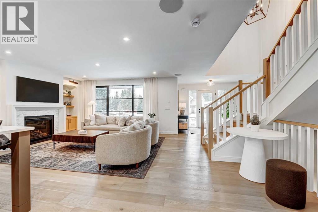 6755 Livingstone Drive Sw, Calgary, Alberta  T3E 6J2 - Photo 4 - A2304068