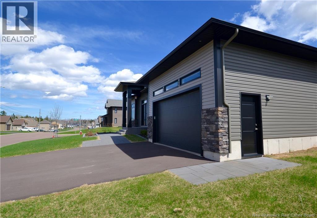 55 Larochelle Street, Dieppe, New Brunswick  E1A 0E6 - Photo 2 - NB132970