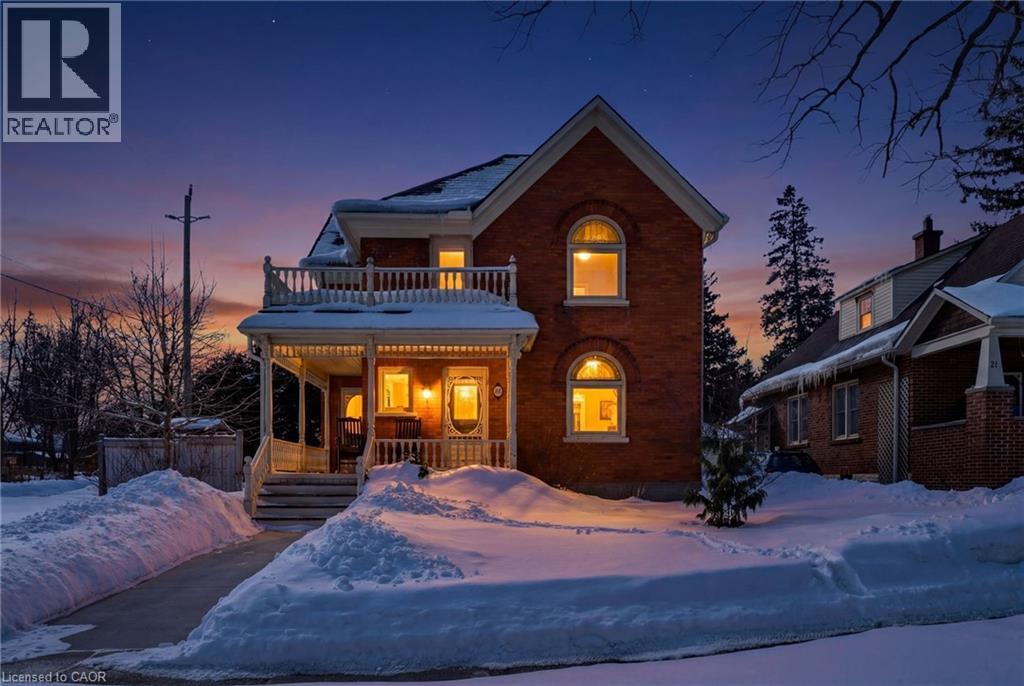 19 RIVERSIDE Drive W, Elmira, Ontario