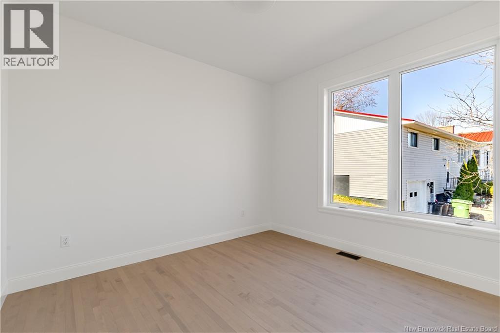 16 Mayflower Street, Fredericton, New Brunswick  E3C 1L5 - Photo 13 - NB133855