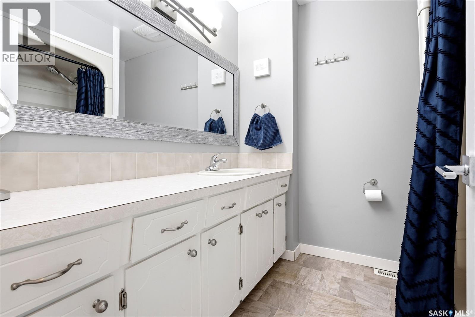 34 Selby Crescent, Regina, Saskatchewan  S4T 6W1 - Photo 41 - SK033341