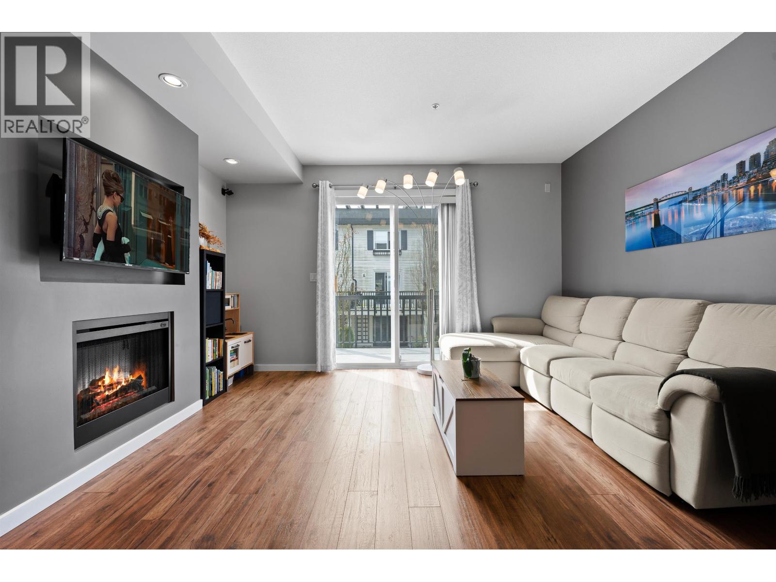 6 2495 Davies Avenue, Port Coquitlam, British Columbia  V3C 0B2 - Photo 6 - R3114486