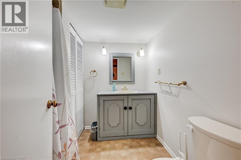 33 Carlyle Place, Kitchener, Ontario  N2P 1B6 - Photo 18 - 40819999