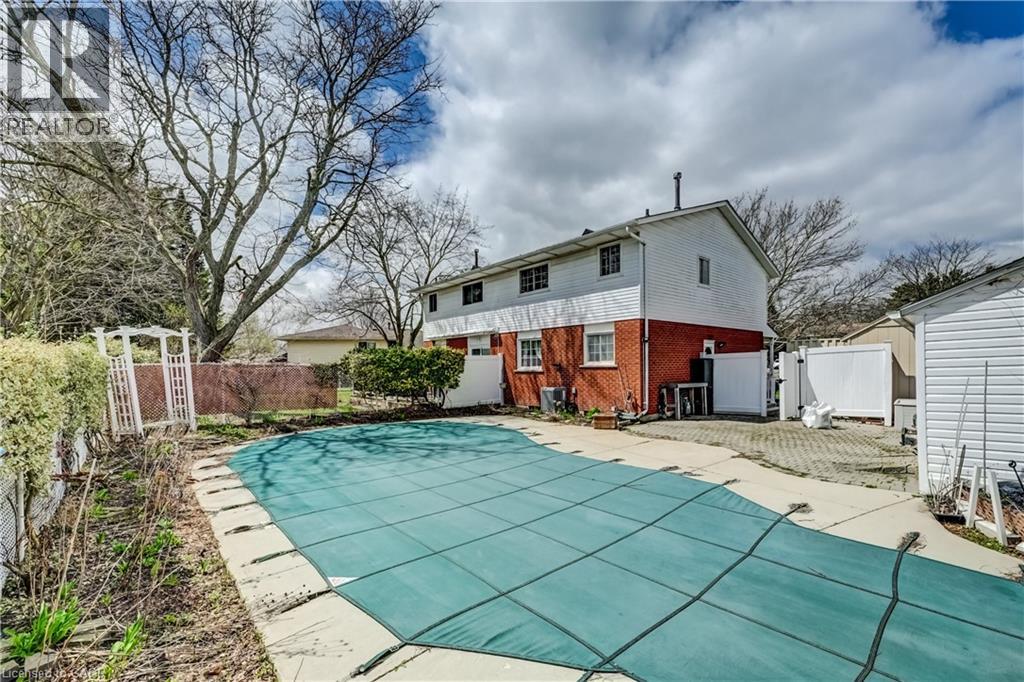 33 Carlyle Place, Kitchener, Ontario  N2P 1B6 - Photo 24 - 40819999