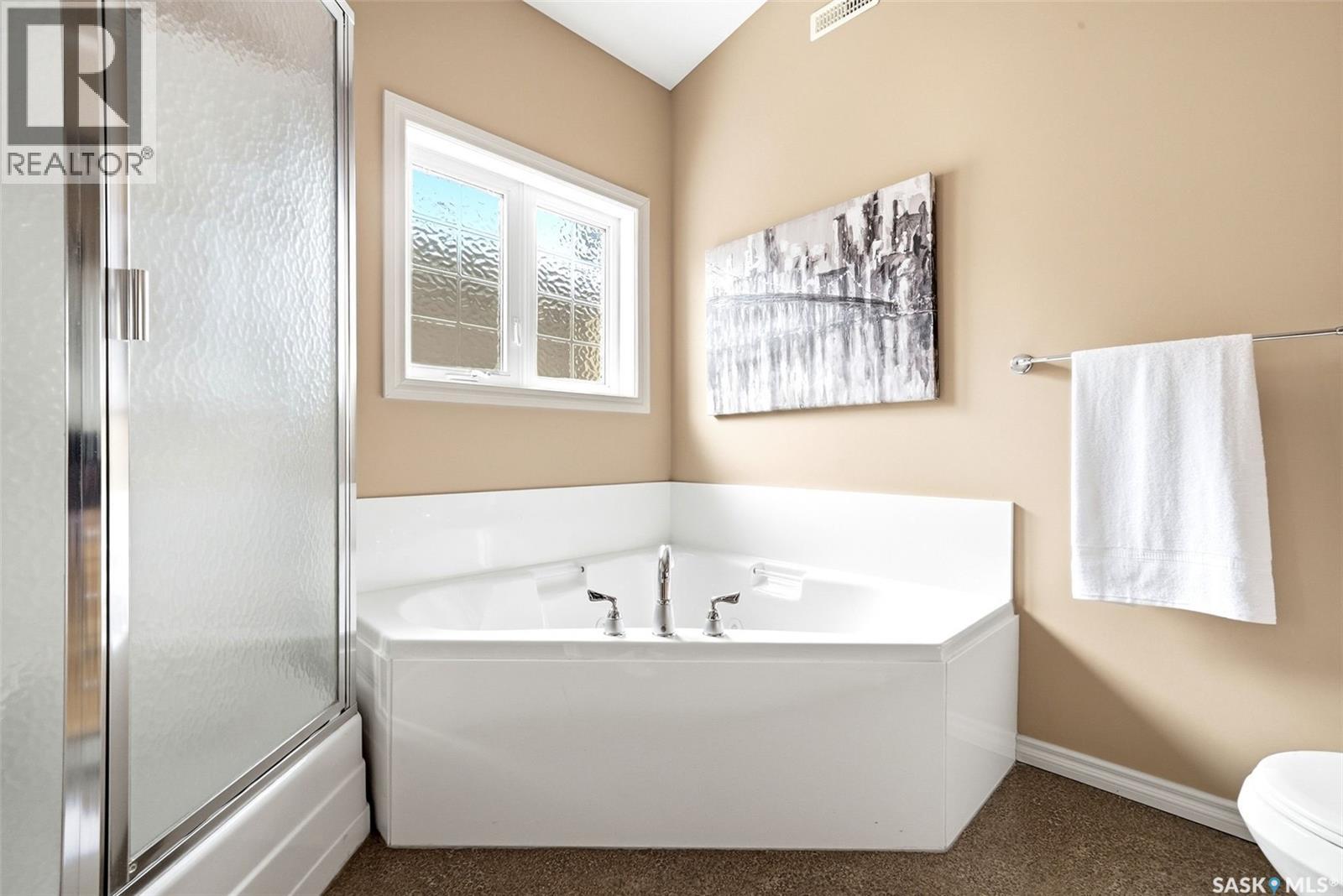 10198 Wascana Estates, Regina, Saskatchewan  S4V 3E5 - Photo 27 - SK033382