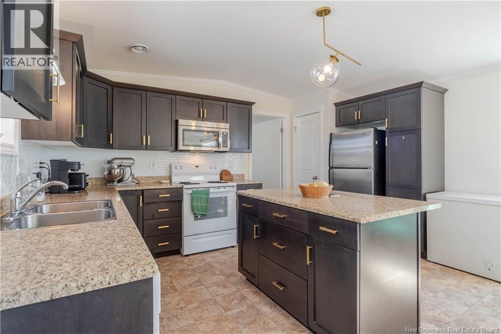 59 Hedgeview Drive, Fredericton, New Brunswick  E3B 6R7 - Photo 5 - NB135099