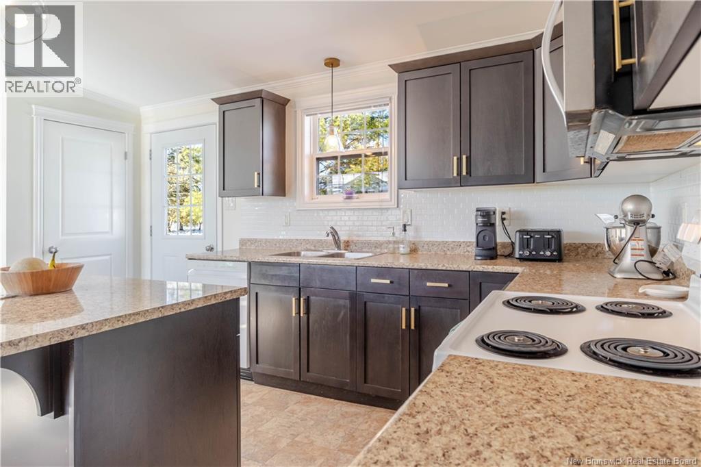 59 Hedgeview Drive, Fredericton, New Brunswick  E3B 6R7 - Photo 7 - NB135099