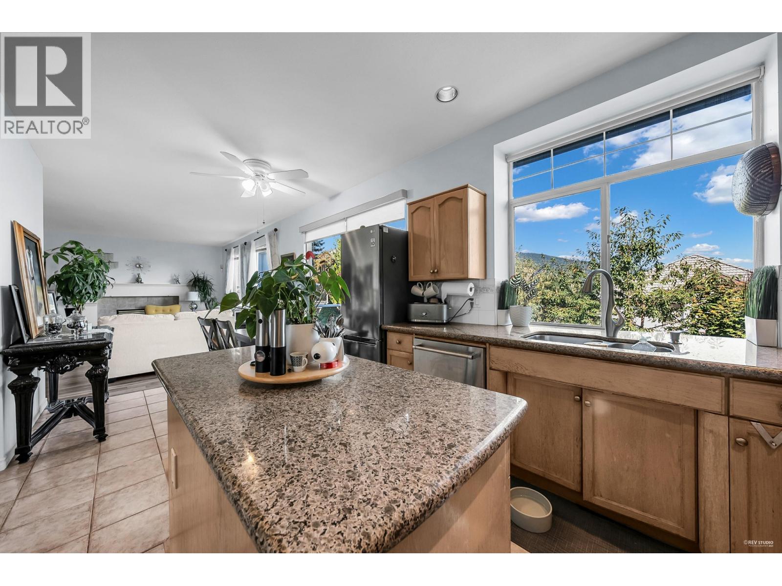 1601 Pinetree Way, Coquitlam, British Columbia  V3E 3C4 - Photo 28 - R3095351