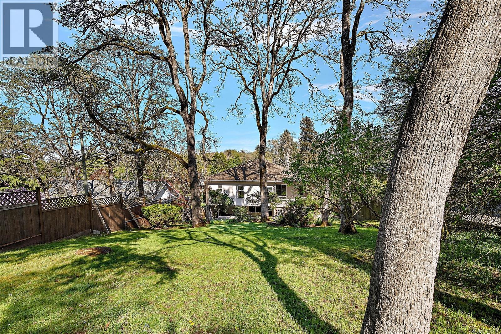 3914 Ascot Dr, Saanich, British Columbia  V8P 3S1 - Photo 36 - 1031294