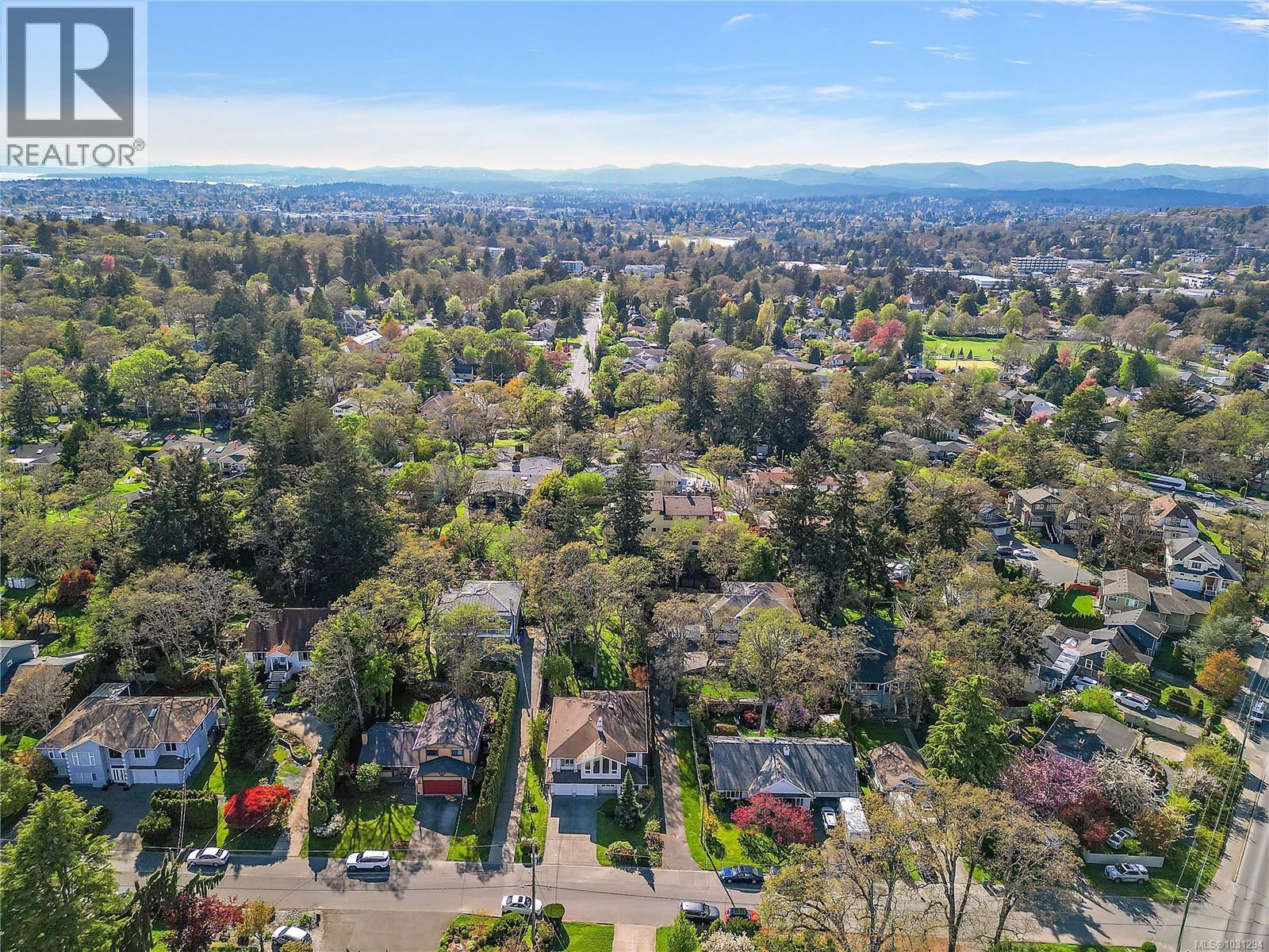 3914 Ascot Dr, Saanich, British Columbia  V8P 3S1 - Photo 41 - 1031294