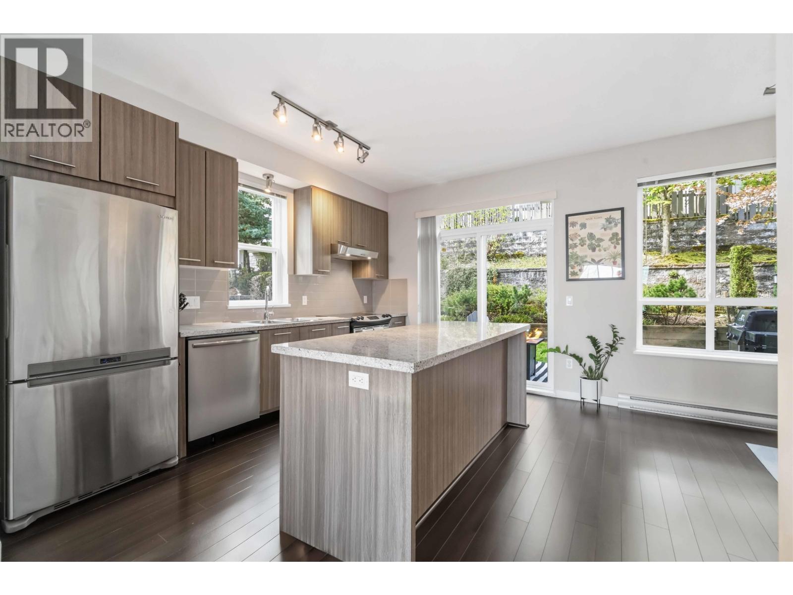 42 1305 Soball Street, Coquitlam, British Columbia  V3E 0E8 - Photo 8 - R3113918