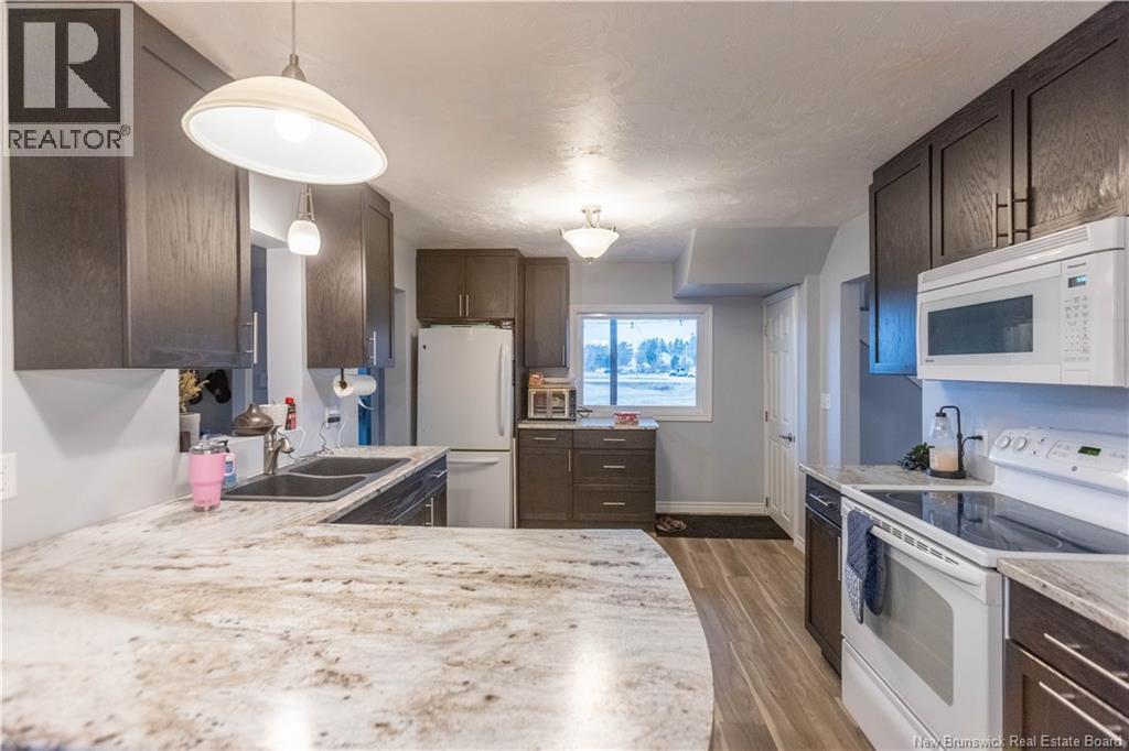 15 Stephens Drive, Sackville, New Brunswick  E4L 1J5 - Photo 9 - NB135423