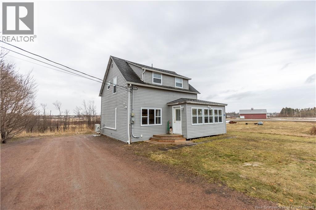 15 Stephens Drive, Sackville, New Brunswick  E4L 1J5 - Photo 1 - NB135423