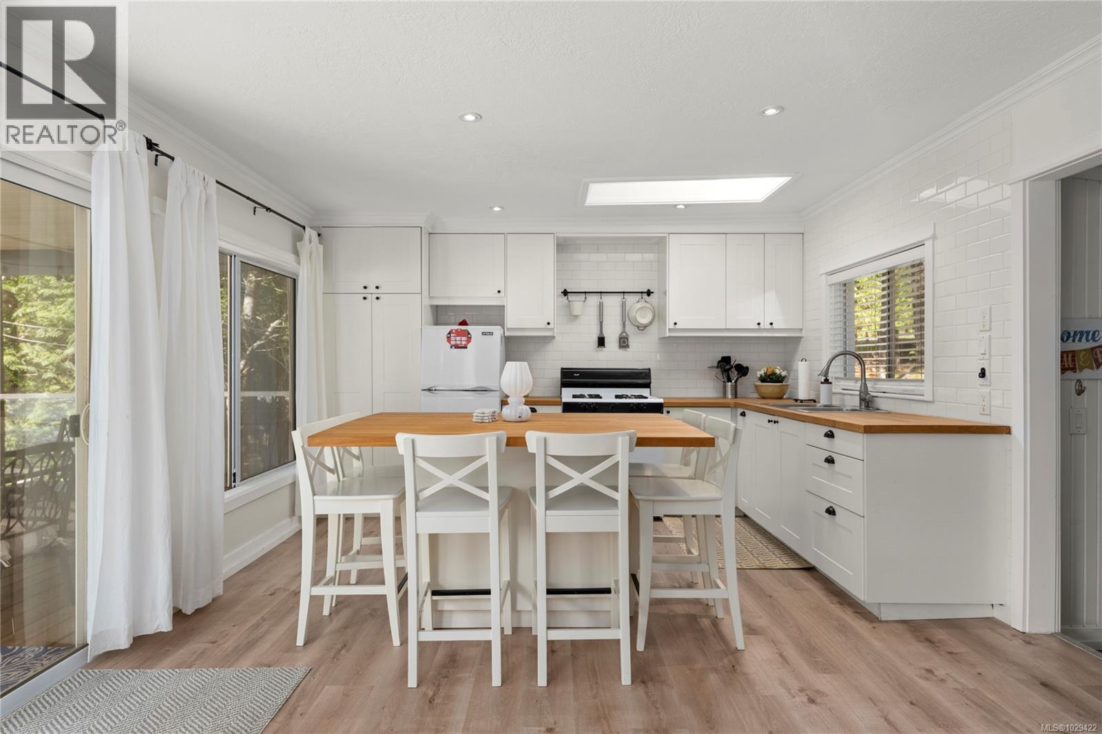 3470 Horne Lake Caves Rd, Qualicum Beach, British Columbia  V9K 2L7 - Photo 15 - 1029422