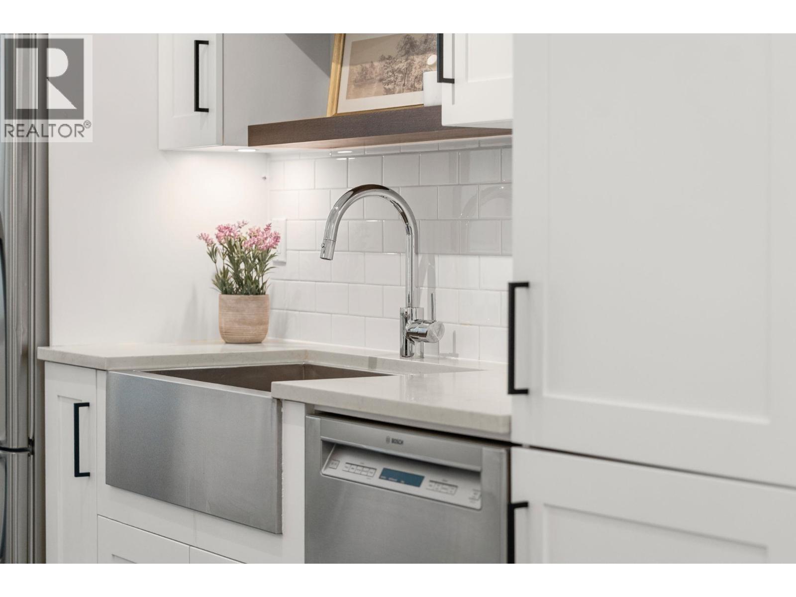 9 433 Seymour River Place, North Vancouver, British Columbia  V7H 0B8 - Photo 9 - R3114474