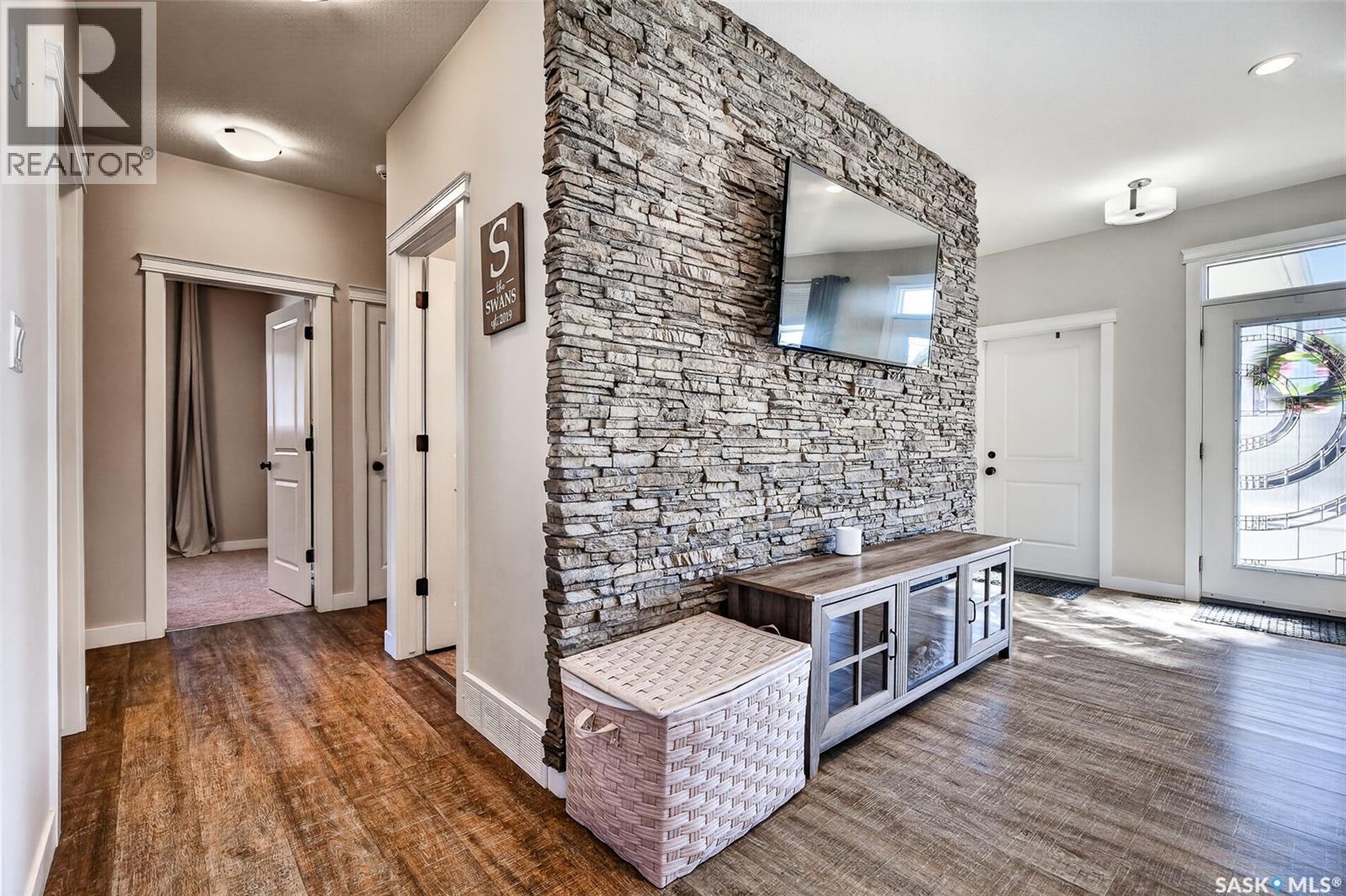 1181 Meier Drive, Moose Jaw, Saskatchewan  S6J 0B2 - Photo 9 - SK033449