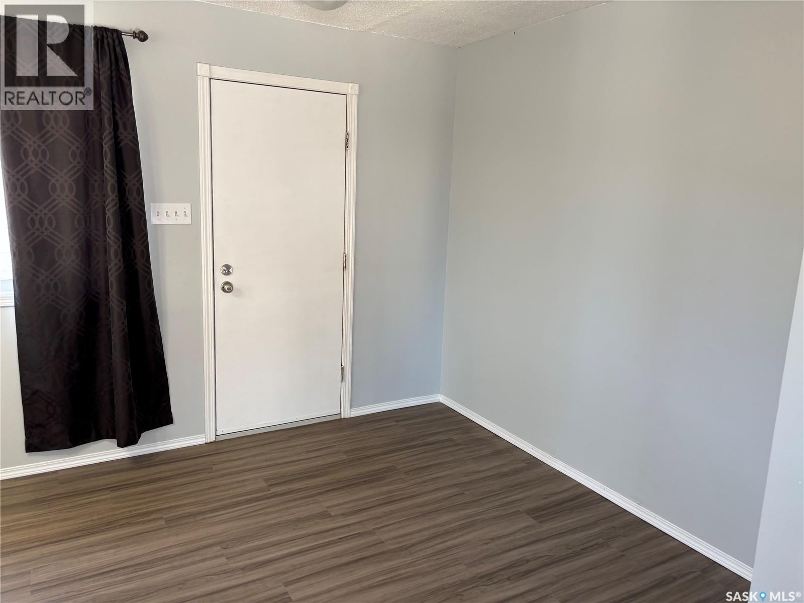 201 Lister Kaye Crescent, Swift Current, Saskatchewan  S9H 4J6 - Photo 6 - SK033456