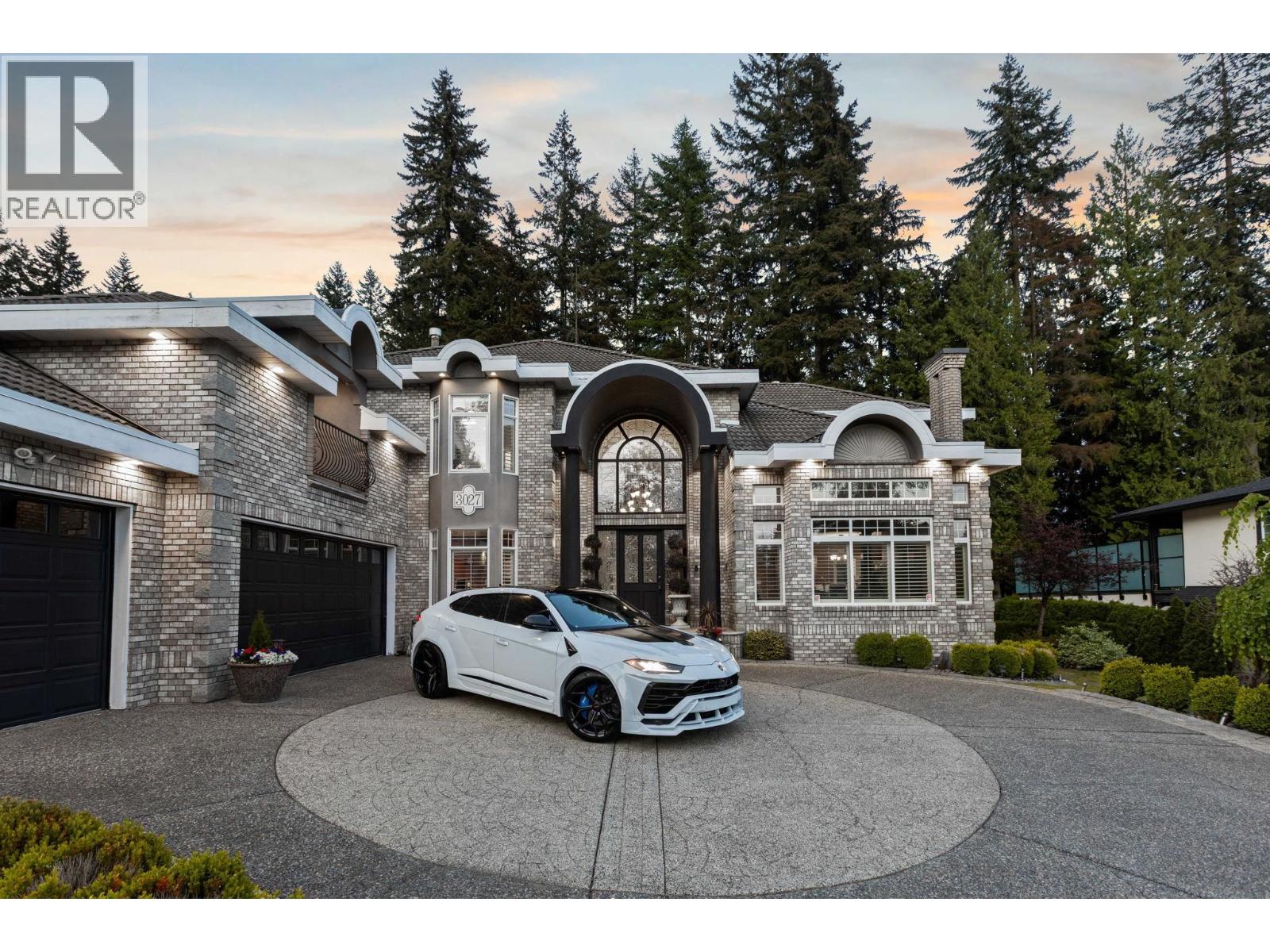 3027 Plateau Boulevard, Coquitlam, British Columbia  V3E 2W7 - Photo 2 - R3114540