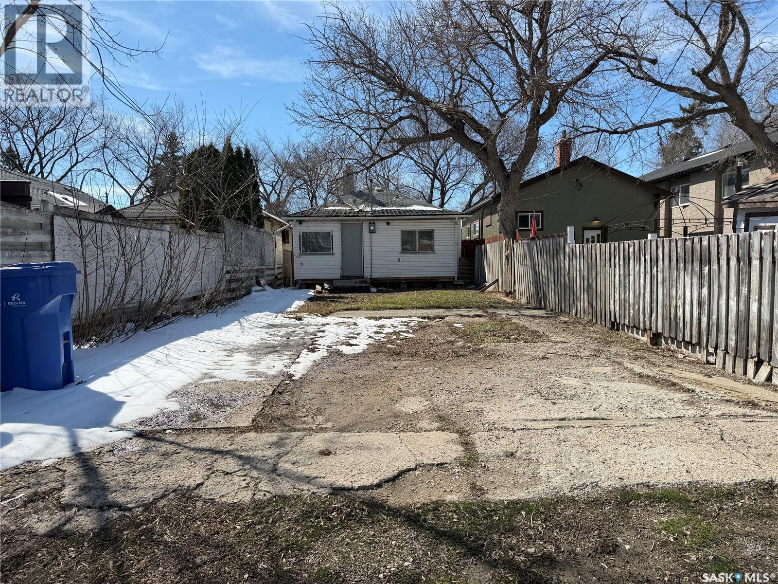 1037 Broder Street, Regina, Saskatchewan  S4N 3P8 - Photo 17 - SK033480